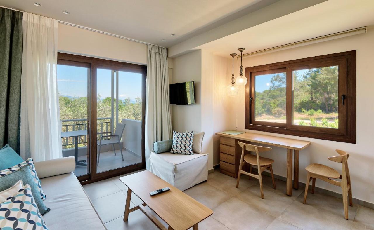 Dionysus Apartments & Suites Ierissós Eksteriør bilde