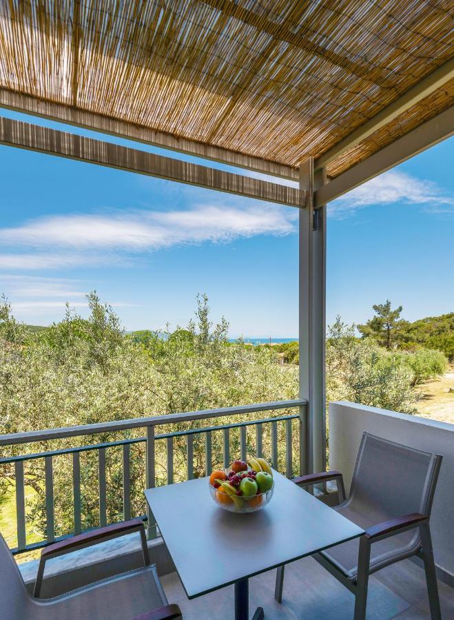 Dionysus Apartments & Suites Ierissós Eksteriør bilde