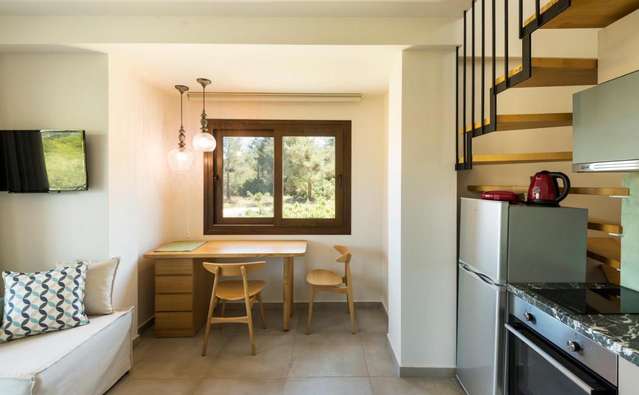 Dionysus Apartments & Suites Ierissós Eksteriør bilde