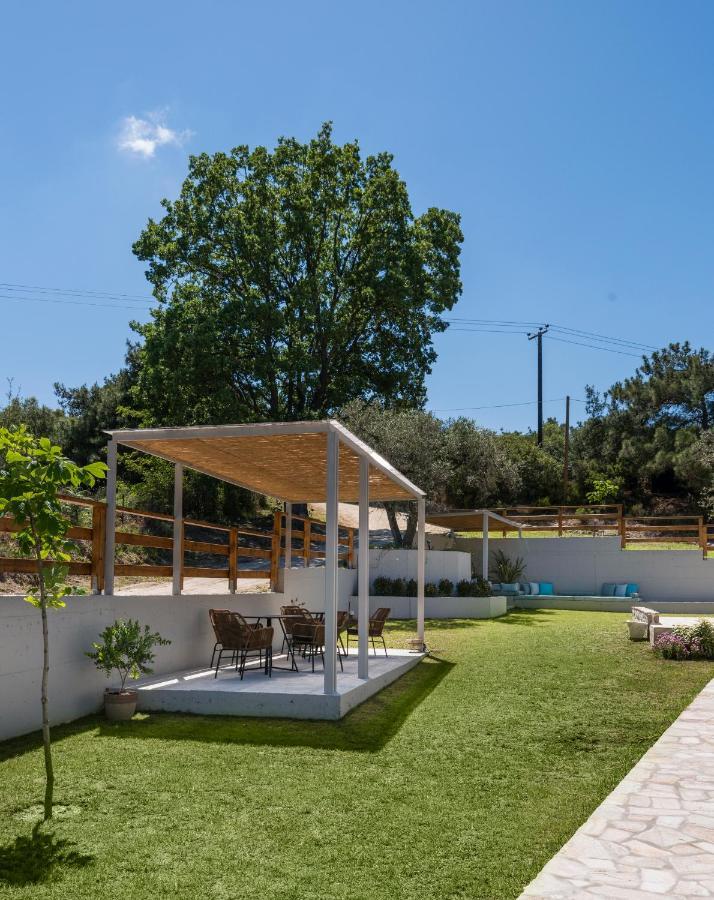 Dionysus Apartments & Suites Ierissós Eksteriør bilde