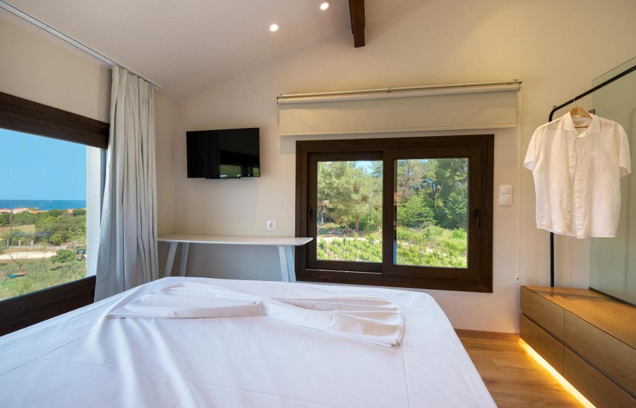 Dionysus Apartments & Suites Ierissós Eksteriør bilde