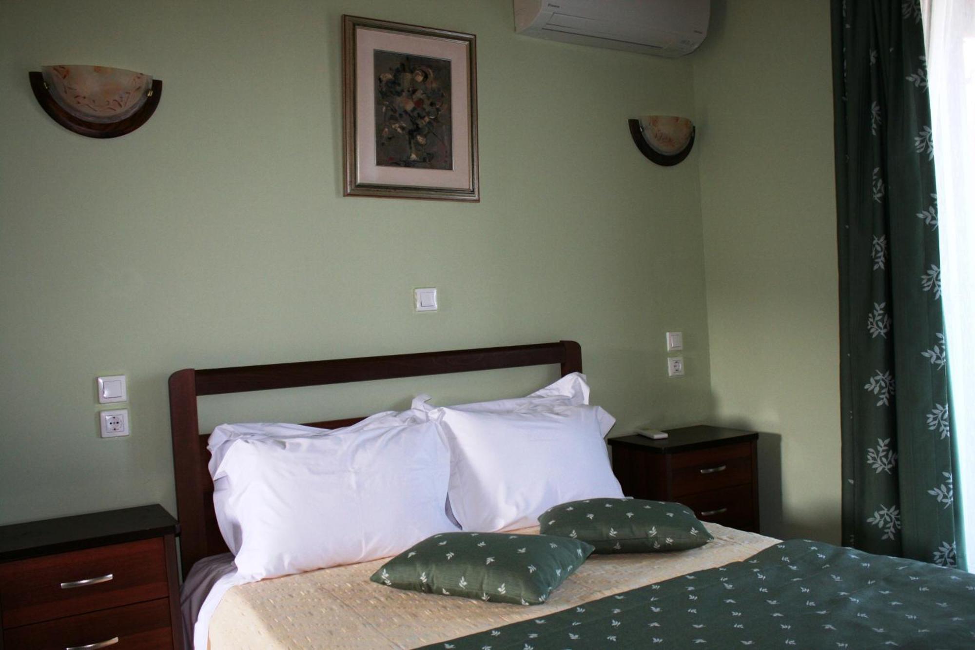 Dionysus Apartments & Suites Ierissós Rom bilde