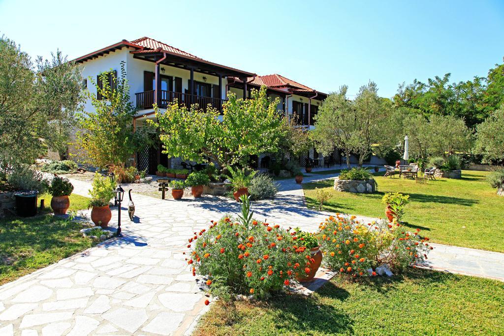 Dionysus Apartments & Suites Ierissós Eksteriør bilde