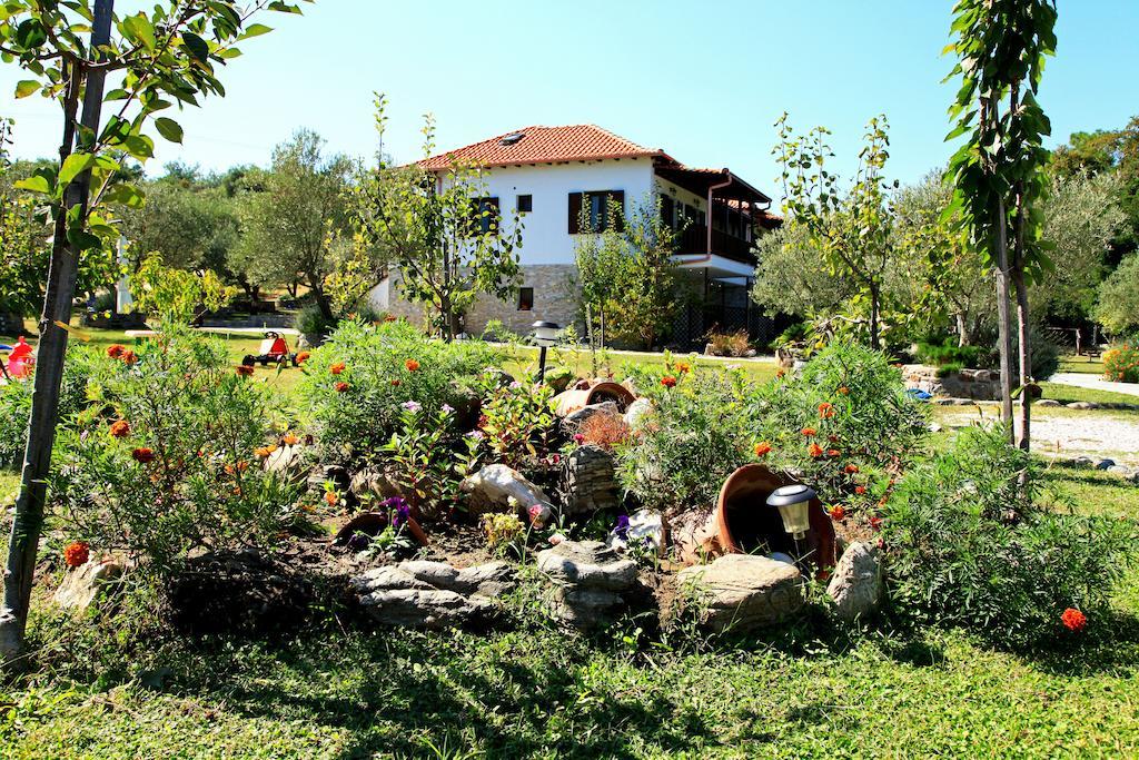 Dionysus Apartments & Suites Ierissós Eksteriør bilde